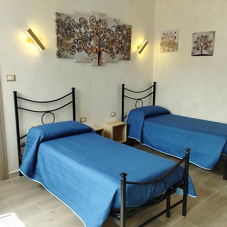 Roma Tourist Lease Hotell Acilia Eksteriør bilde