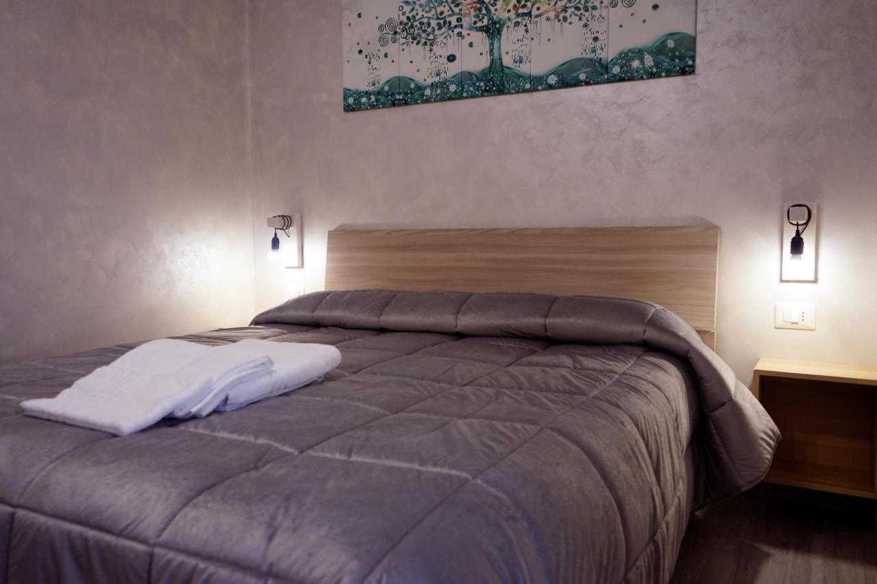 Roma Tourist Lease Hotell Acilia Eksteriør bilde